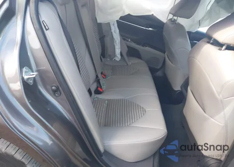 2022 Toyota Camry Se z USA, uszkodzony, nr VIN 4T1G11AK2NU643849